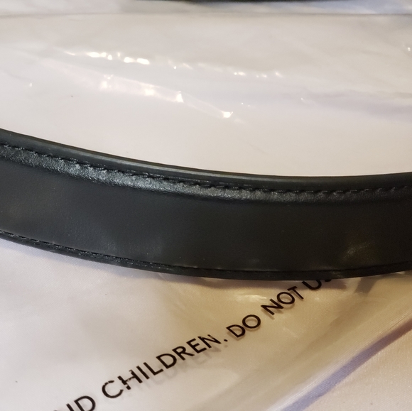 100% Authentic Coach Skylar Hobo Signature Canvas - Picture 7 of 10